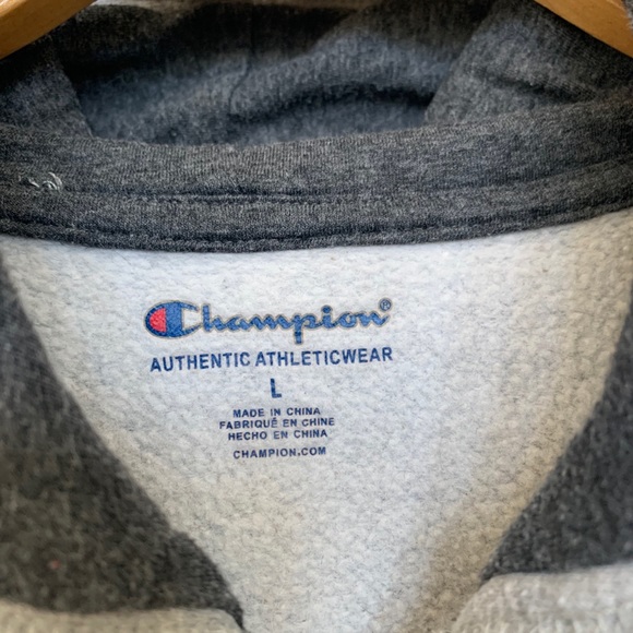 Champion, Hoodie and Shirt - Picture 9 of 9